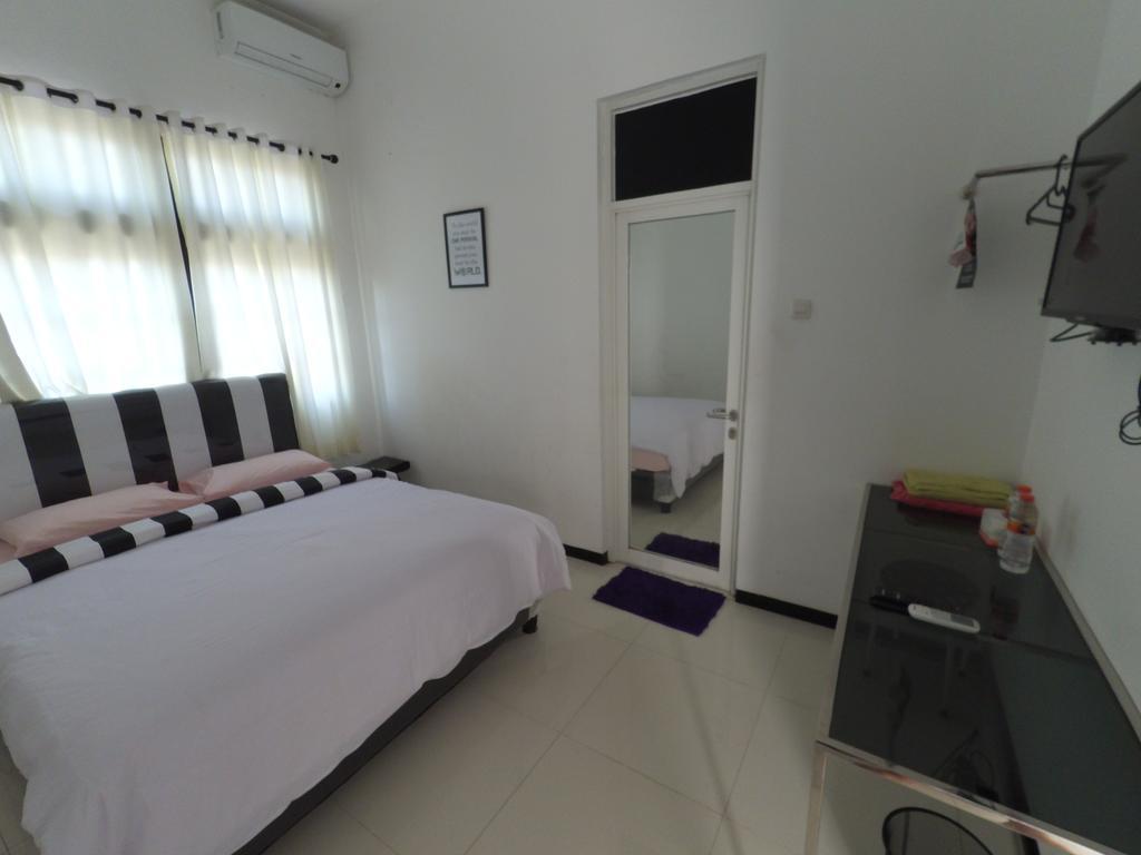 Mess Inn Semarang Exteriér fotografie